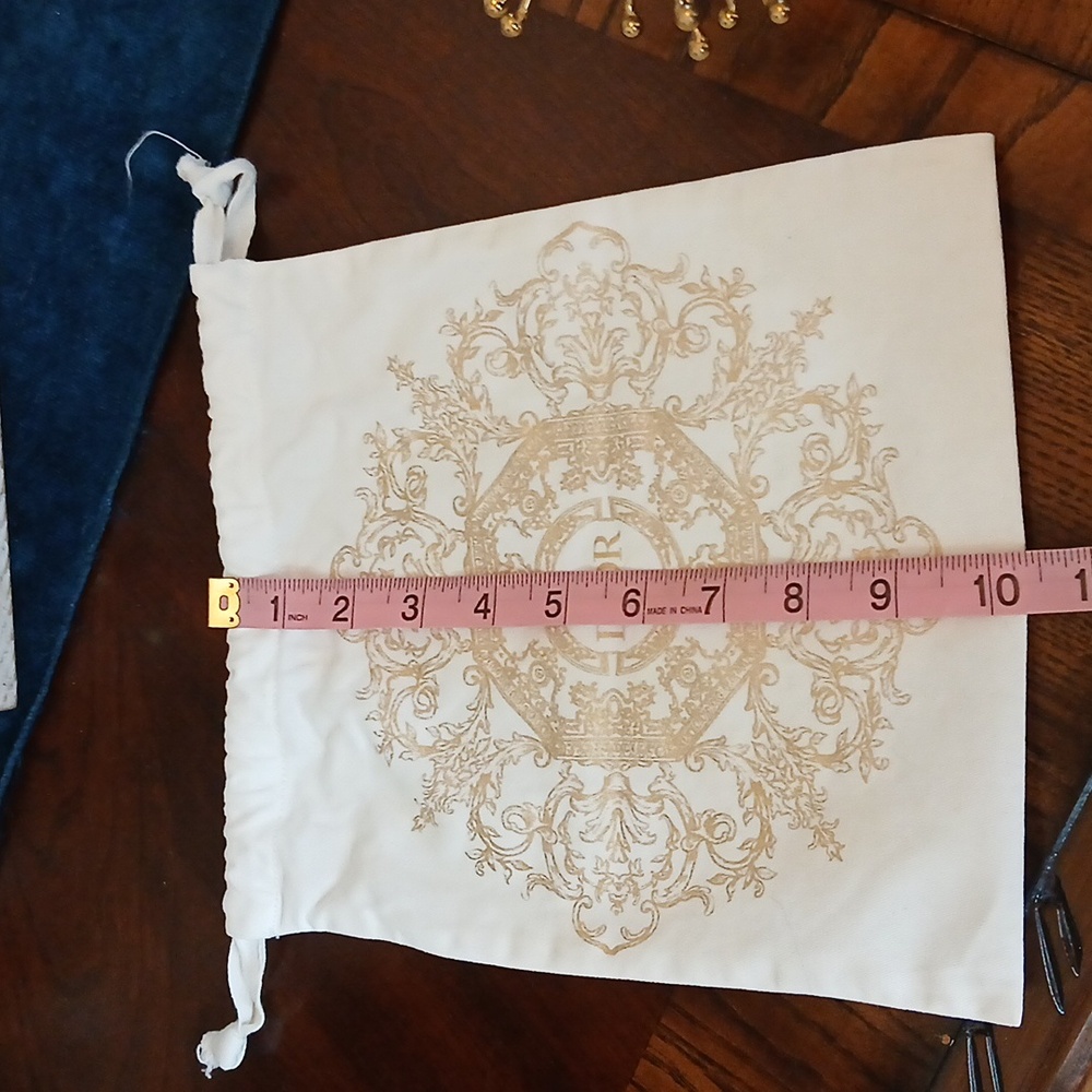 Dior Novelty Drawstring Pouch Limited Edition White And Gold - Picture 17 of 17